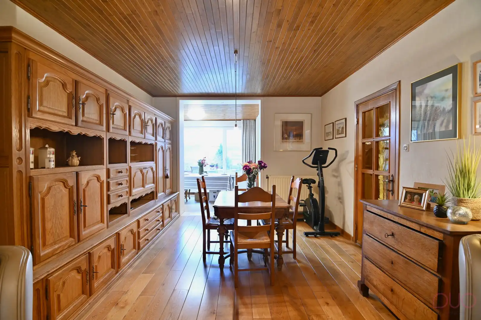 Ruime stadswoning met tuin in het centrum van Landen. foto 8