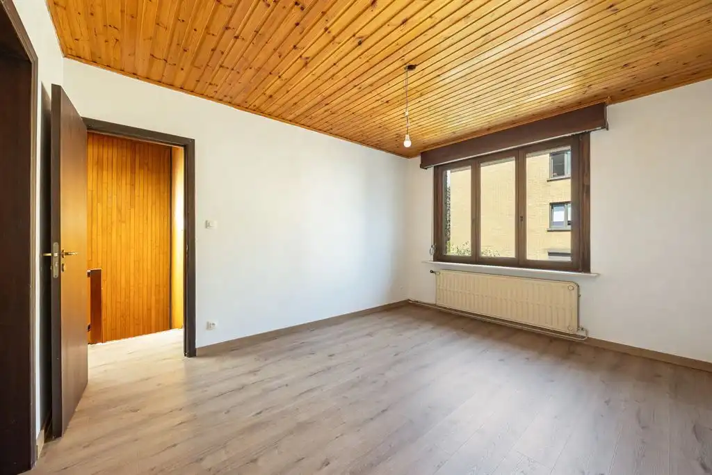 Instapklare gezinswoning met 3 slpk, XL-garage en tuin foto 16