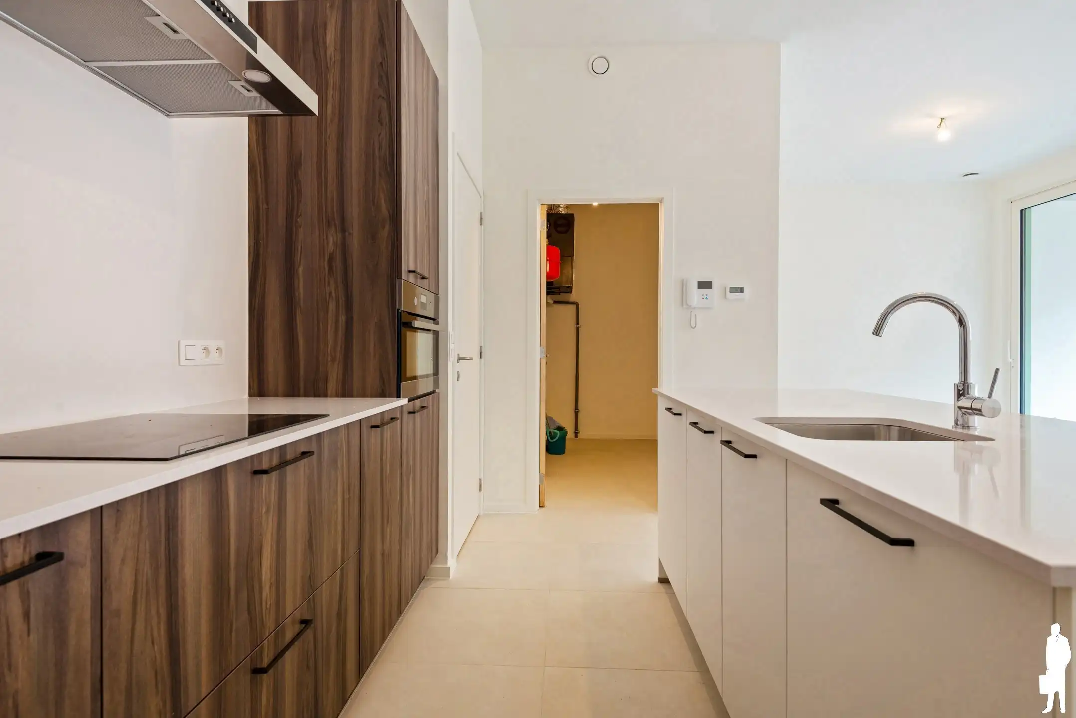 GLVL appartement met 2 slpks, ruim terras en autostaanplaats foto 7