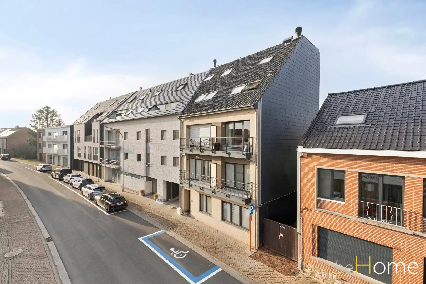 TE KOOP - Op zoek naar een leuk gelijkvloers-appartement met garage in Merchtem? Welkom Home! foto 14