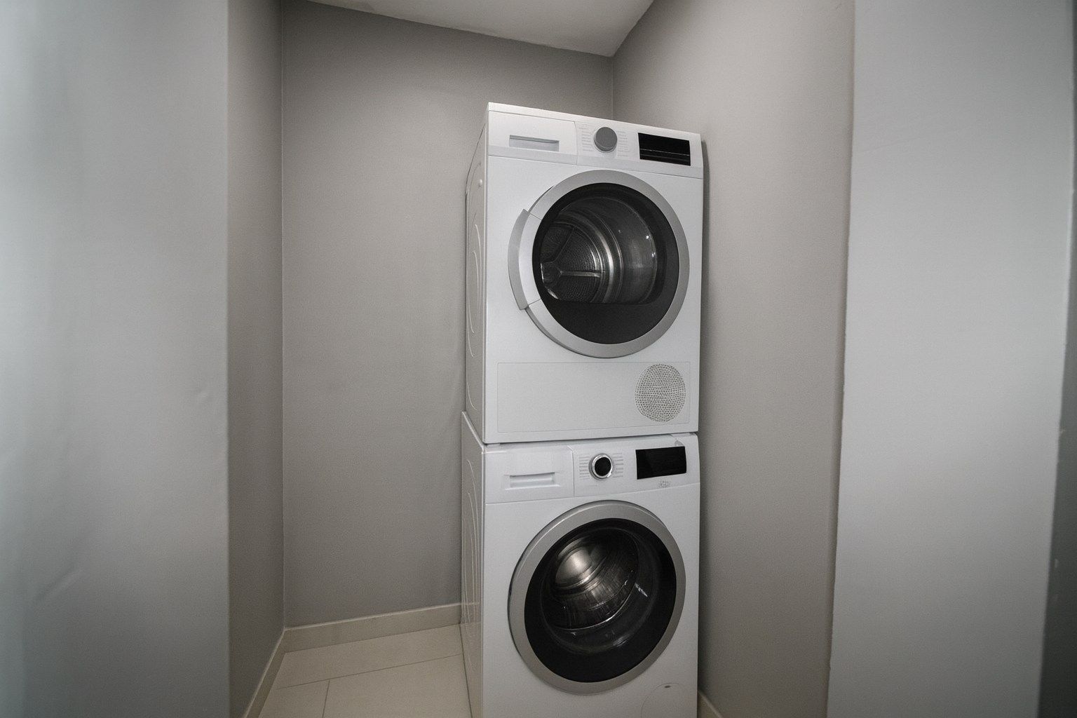 Te koop: Instapklare centraal gelegen gezinswoning met 4 slaapkamers én EPC B in hartje Sint-Niklaas! foto 9