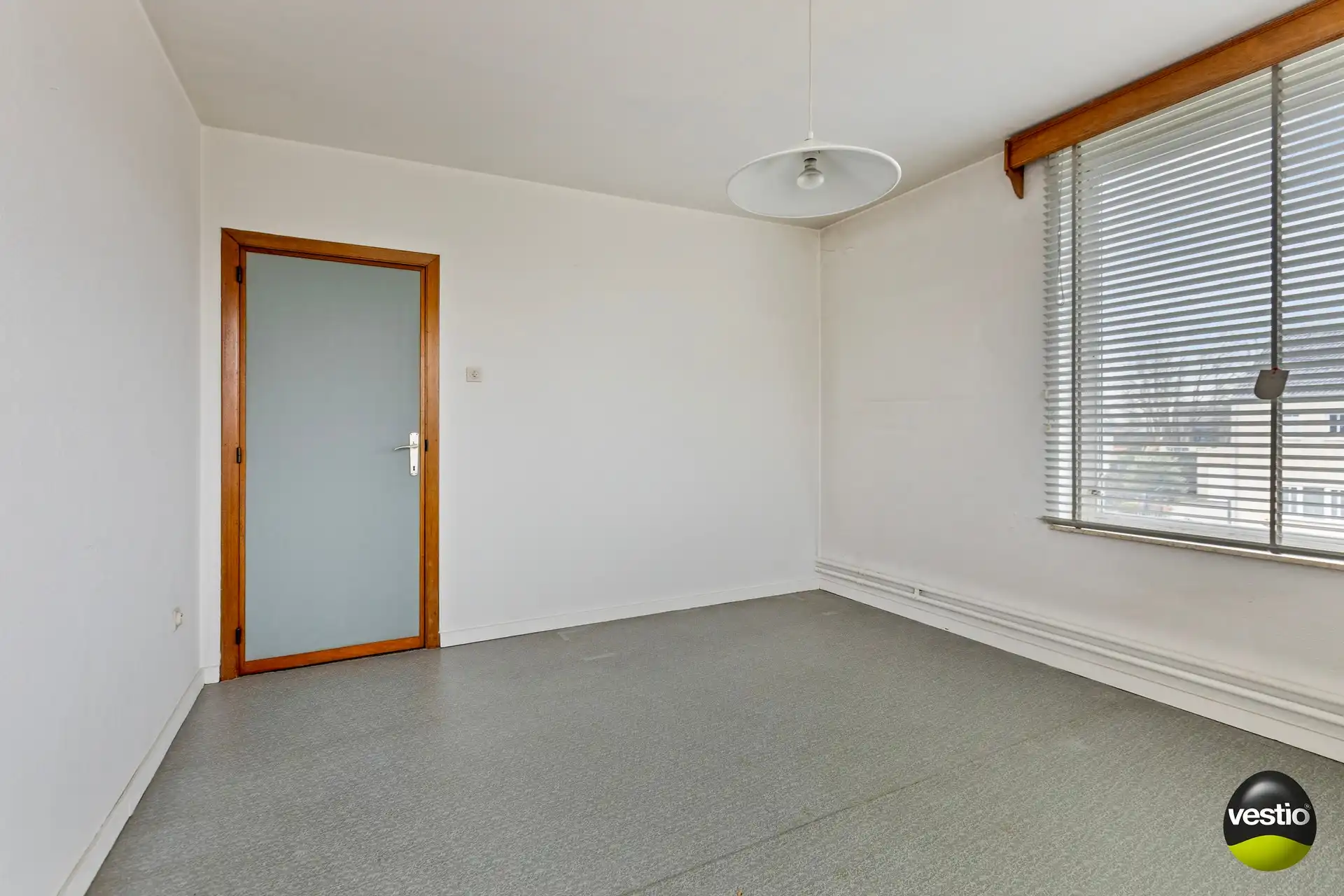 Rustig gelegen woning in Kermt op mooi perceel van 800 m². foto 18