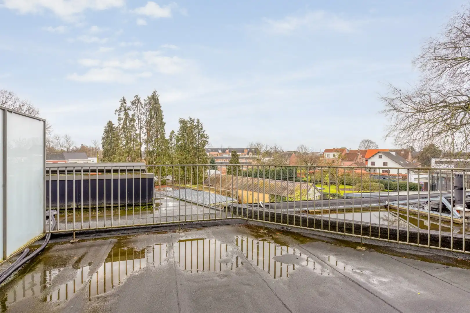 Instapklare bel-etagewoning met dubbele garage en tuin in het centrum van Retie foto 22