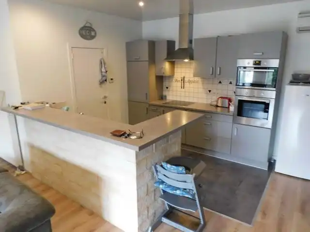 Ruim en instapklaar duplex appartement met autostaanplaats foto 3