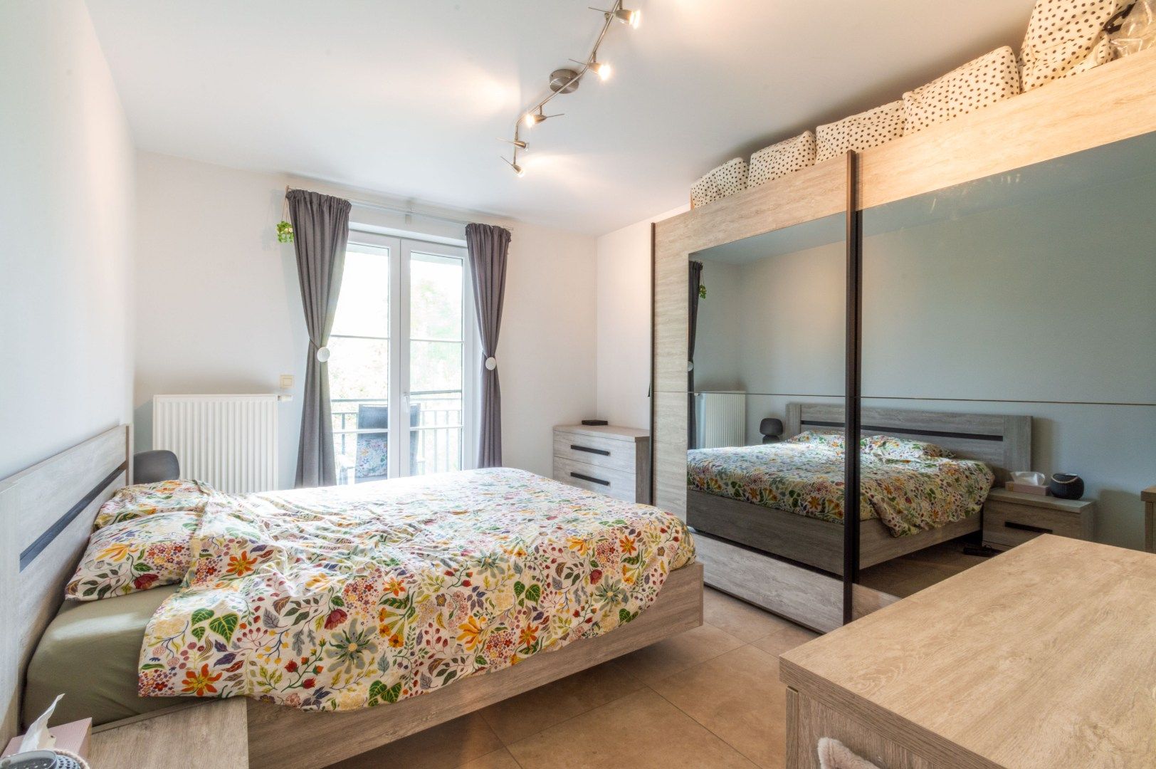 Een recent en mooi afgewerkt appartement te Halle! foto 10