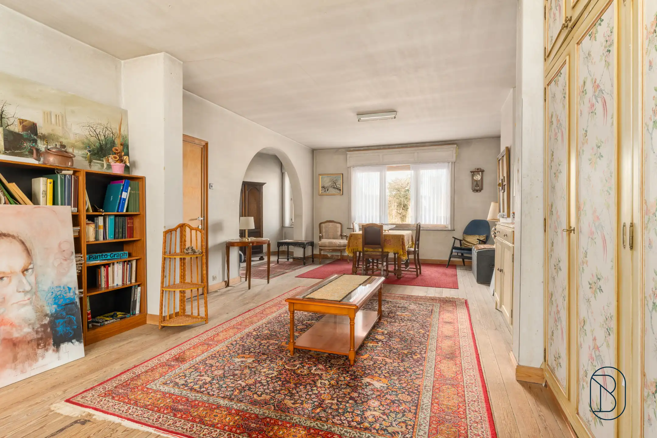 Topgelegen op te frissen herenwoning met ruime garage foto 20