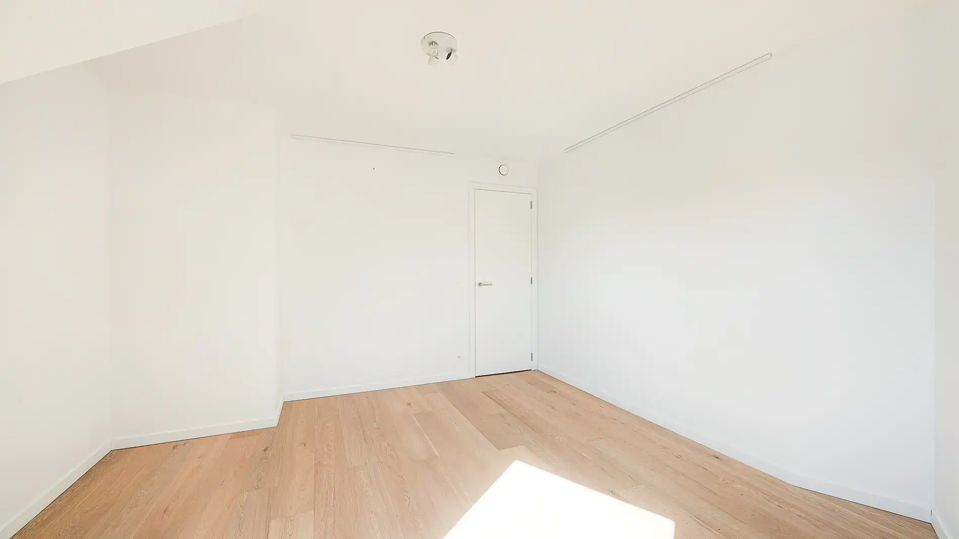 Penthouse met ruim terras te koop in Residentie Meerzicht foto 13