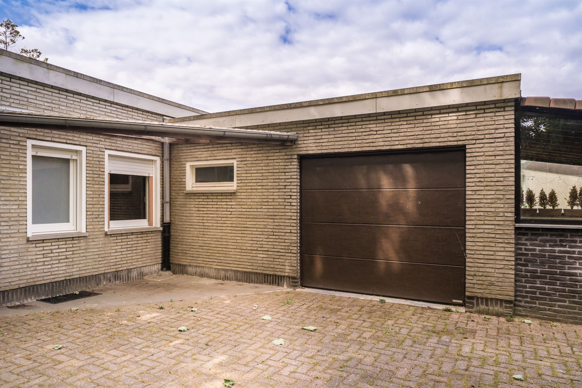 Te renoveren laagbouwvilla met 2 slpks en garage foto 18