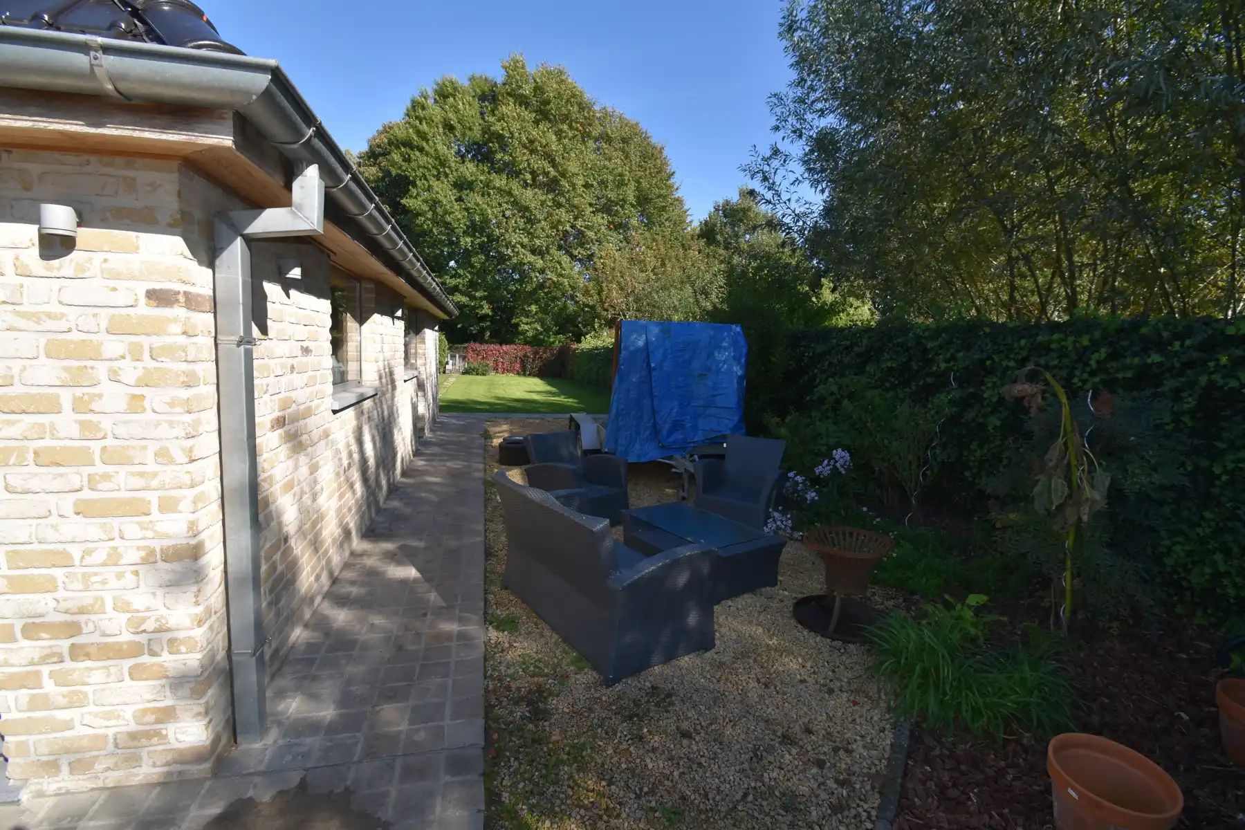 Grote, energiezuinige woning langs kanaal  foto 20