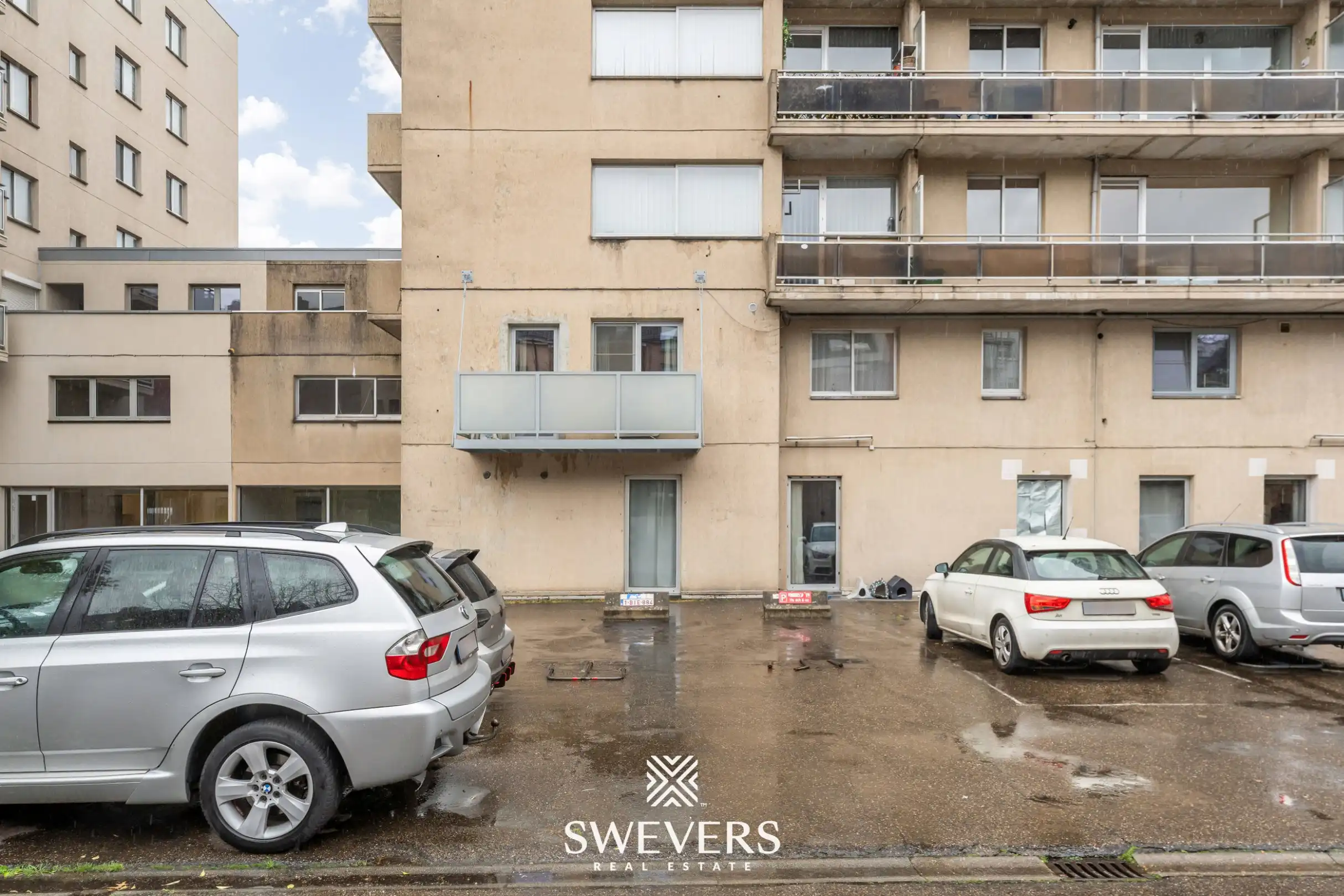 Modern en instapklaar appartement in hartje Genk met uitstekende investeringsopportuniteit foto 18