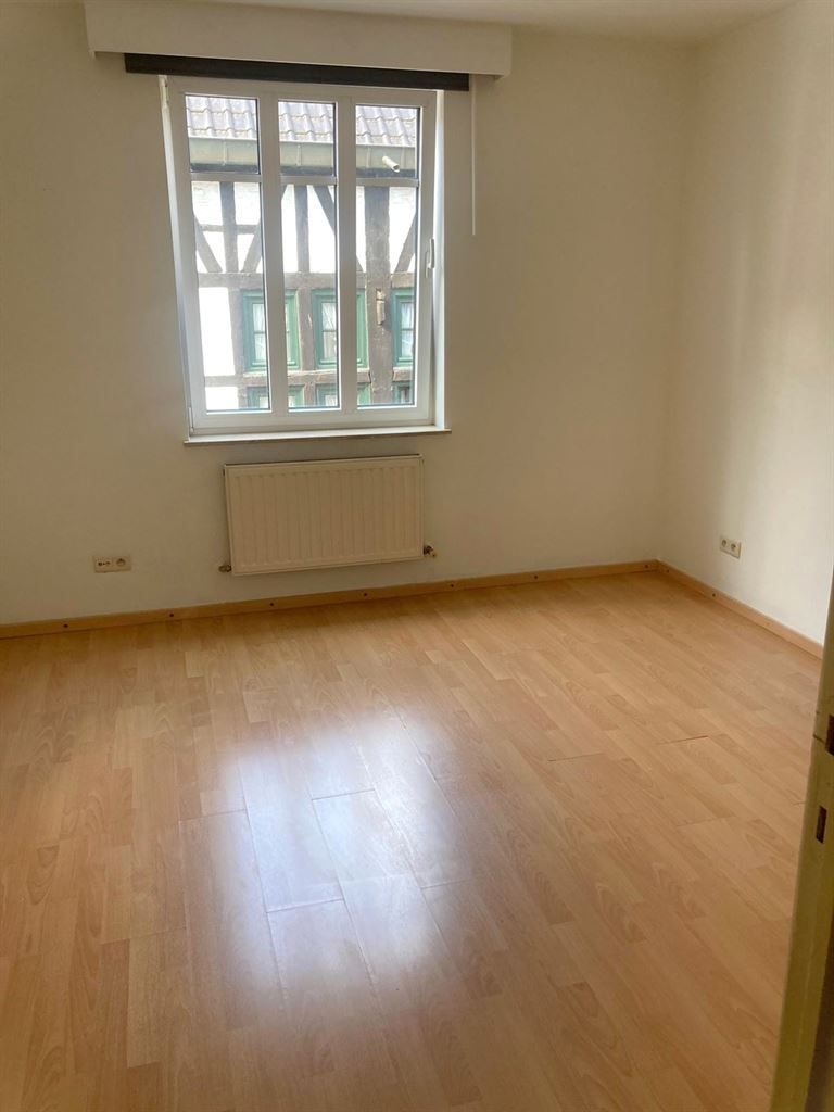 Gezellig dakappartement met 1 slaapkamer vlakbij de Markt. foto 6