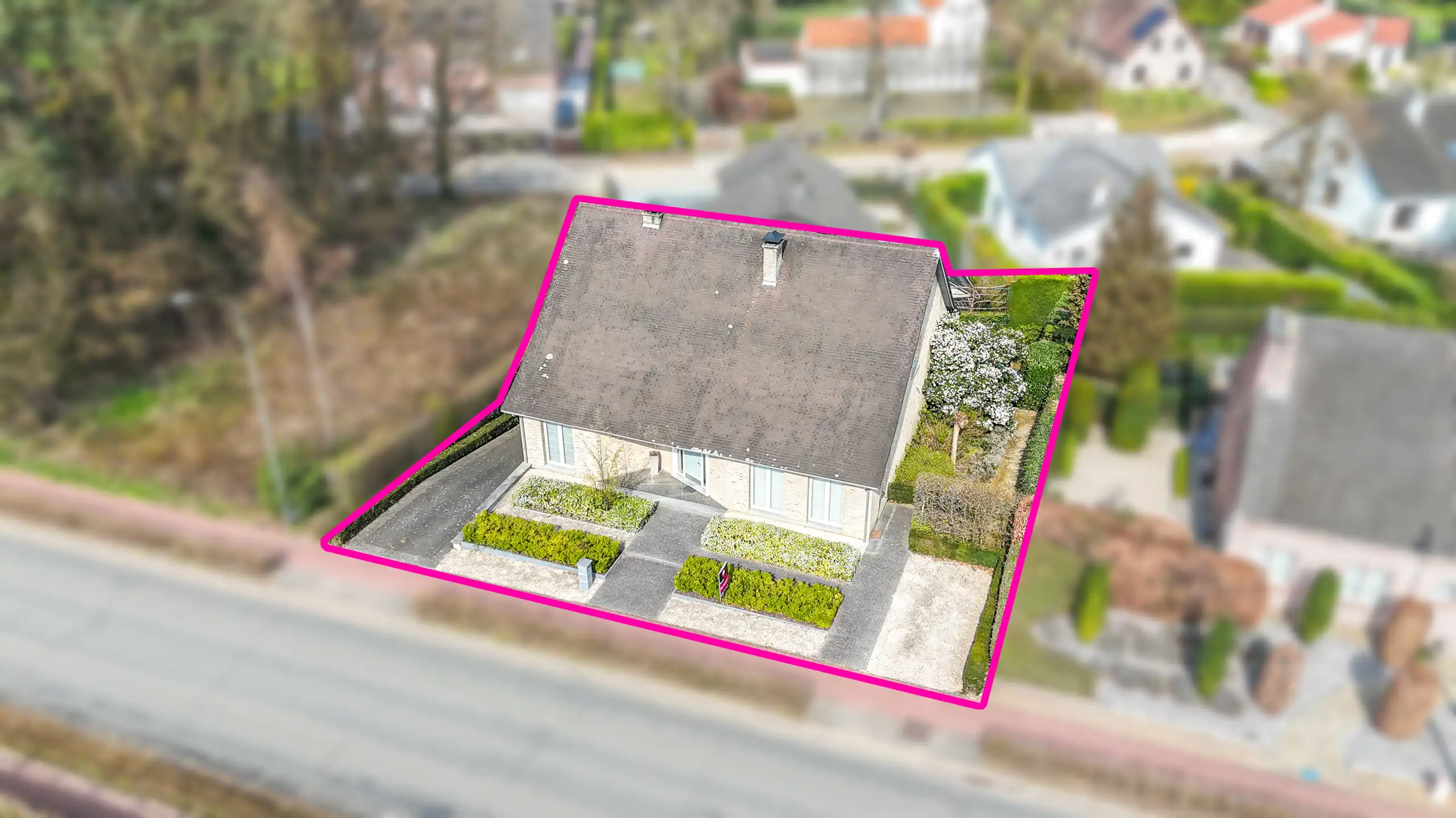 Hoog afgewerkte woning met 4 slpkms en kelder op 6are ! foto 57