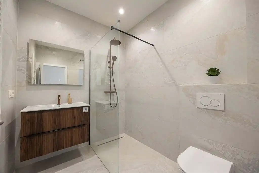 Kwalitatief gerenoveerd appartement te Pulhof foto 11