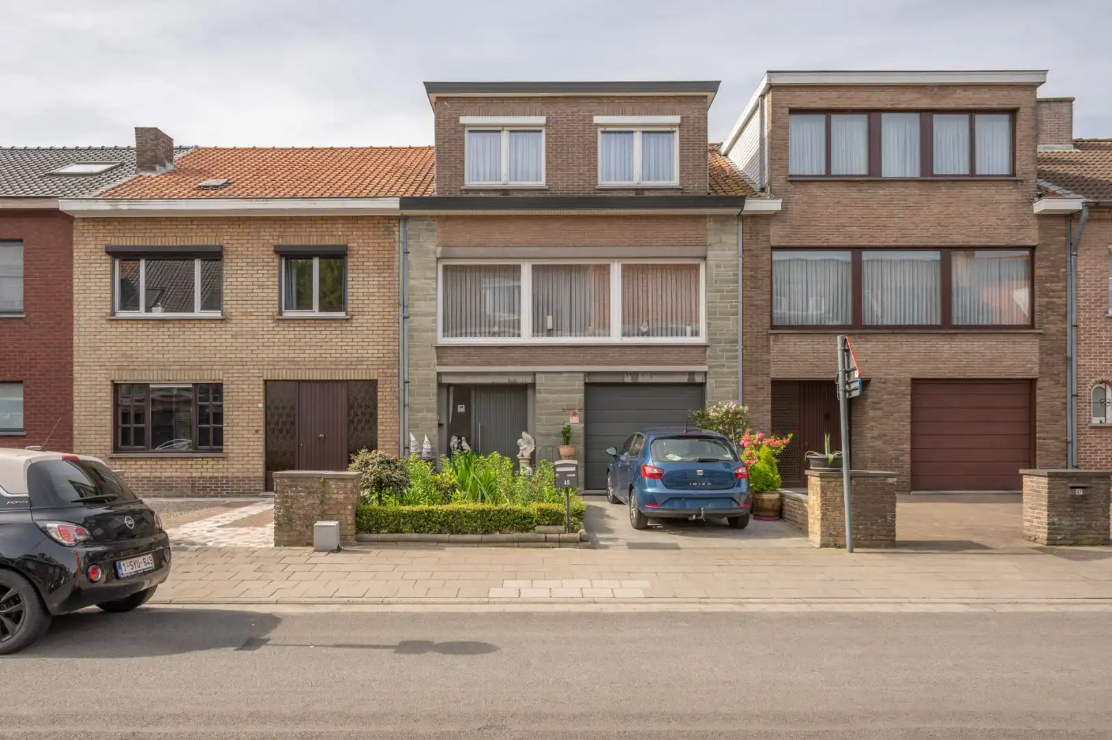 Hoofdfoto van de publicatie: Ruime gezinswoning met tuin op uitstekende ligging in Sint-Kruis