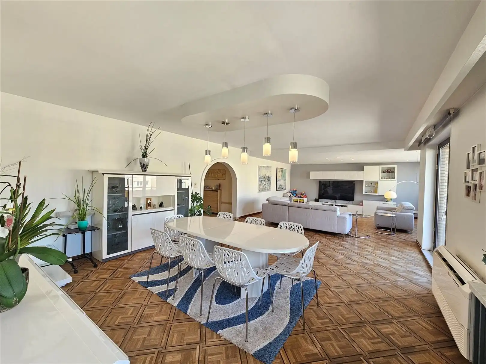 Appartement met 3 slpks, 3 badkamers en 3 terrassen. foto 2