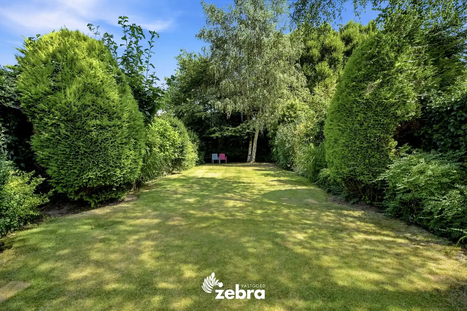 Stevige woning met fantastische tuin in Roeselare! foto 2