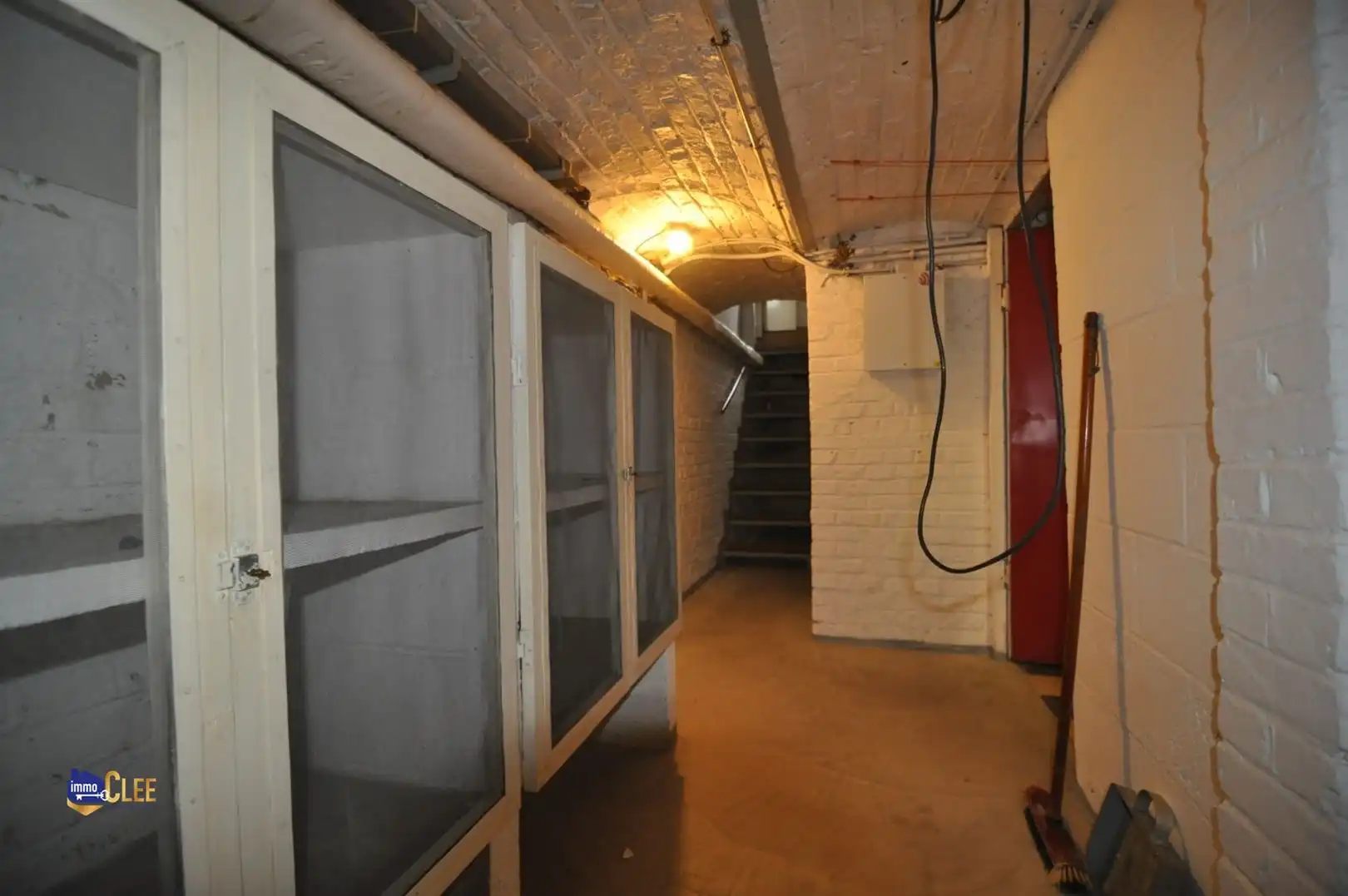 Karaktervolle driegevelwoning met ruime tuin van 30 are nabij Waremme foto 23