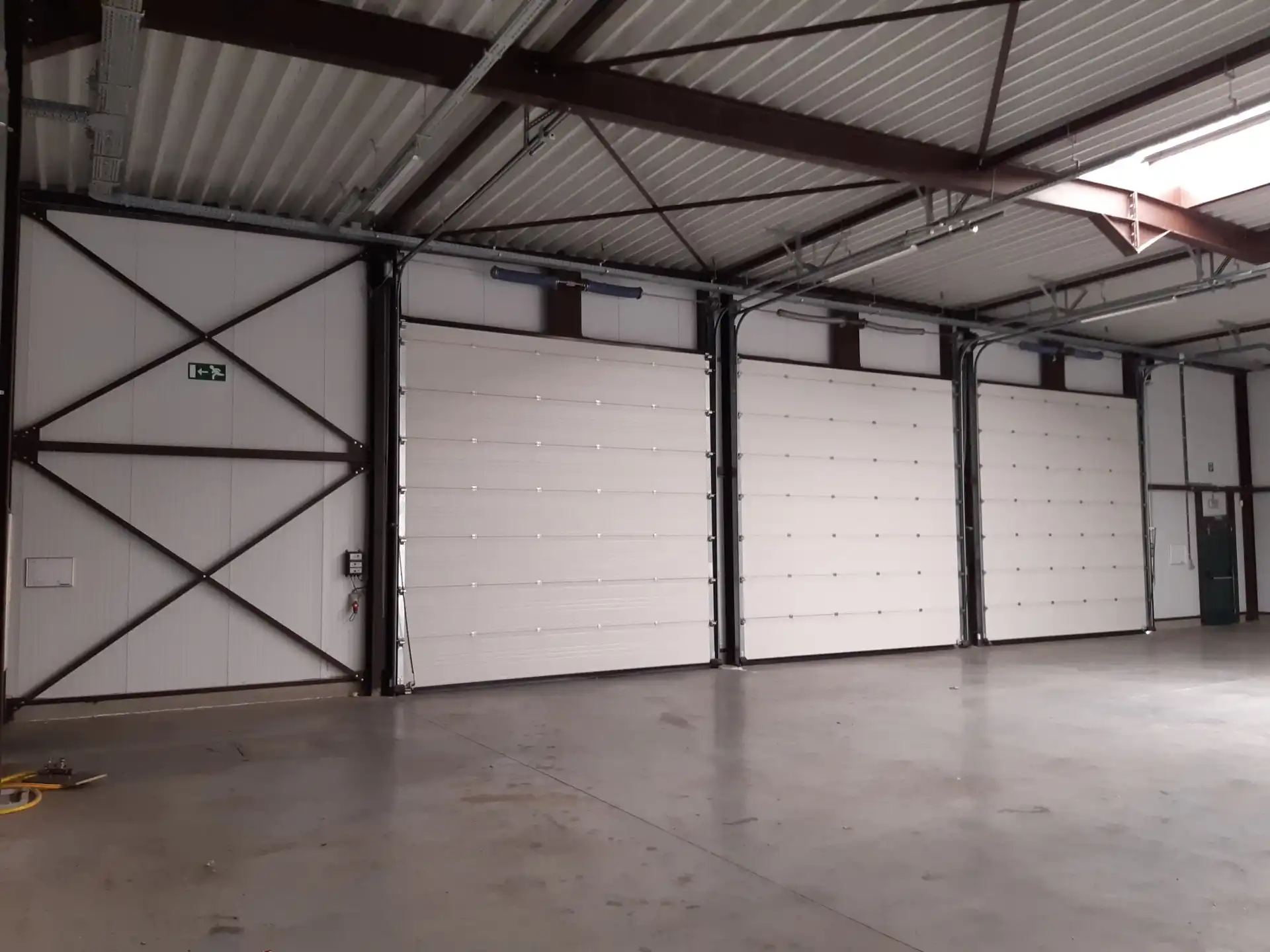 Bedrijfsunit van 575 m² te huur in Sint-Truiden. foto 7