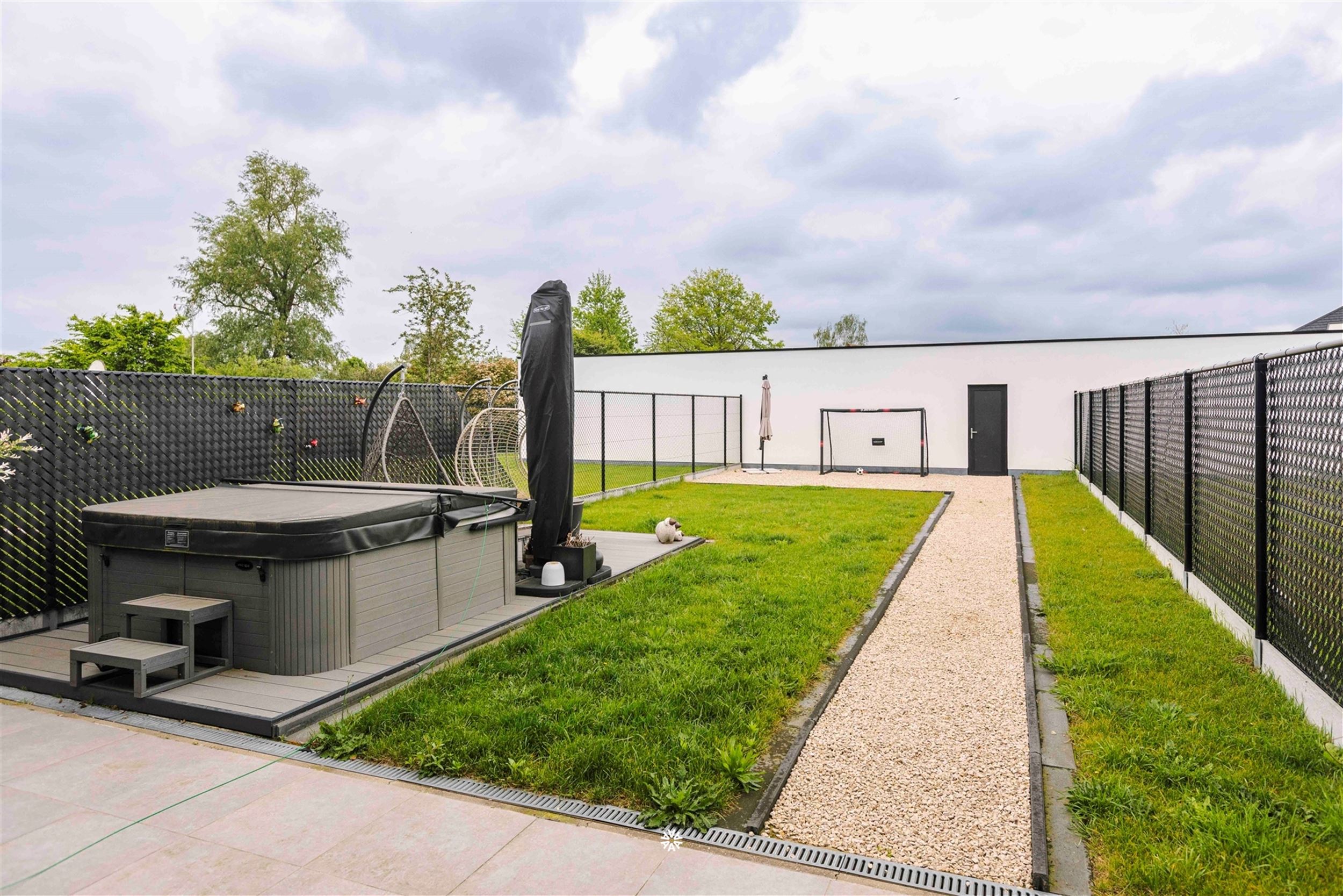 Moderne nieuwbouwwoning met zonnige tuin te Lokeren foto 22