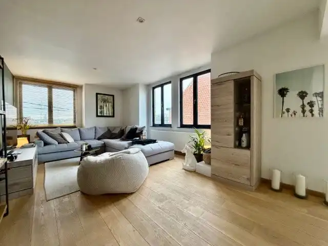 Hoofdfoto van de publicatie: INSTAPKLAAR EN COMFORTABEL APPARTEMENT MET 2 SLAAPKAMERS