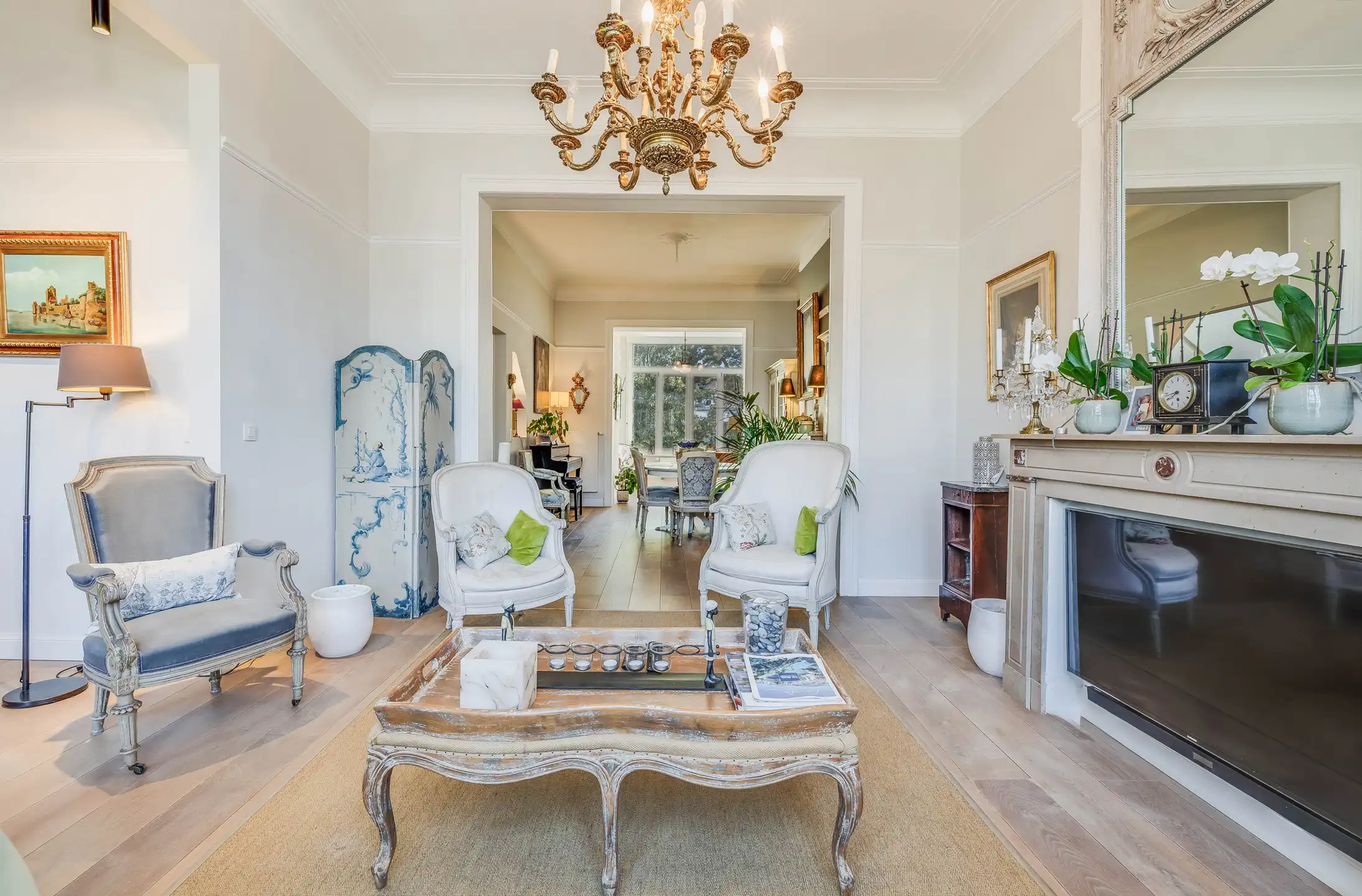 Prachtig appartement met 3 slaapkamers en terrassen + P foto 4