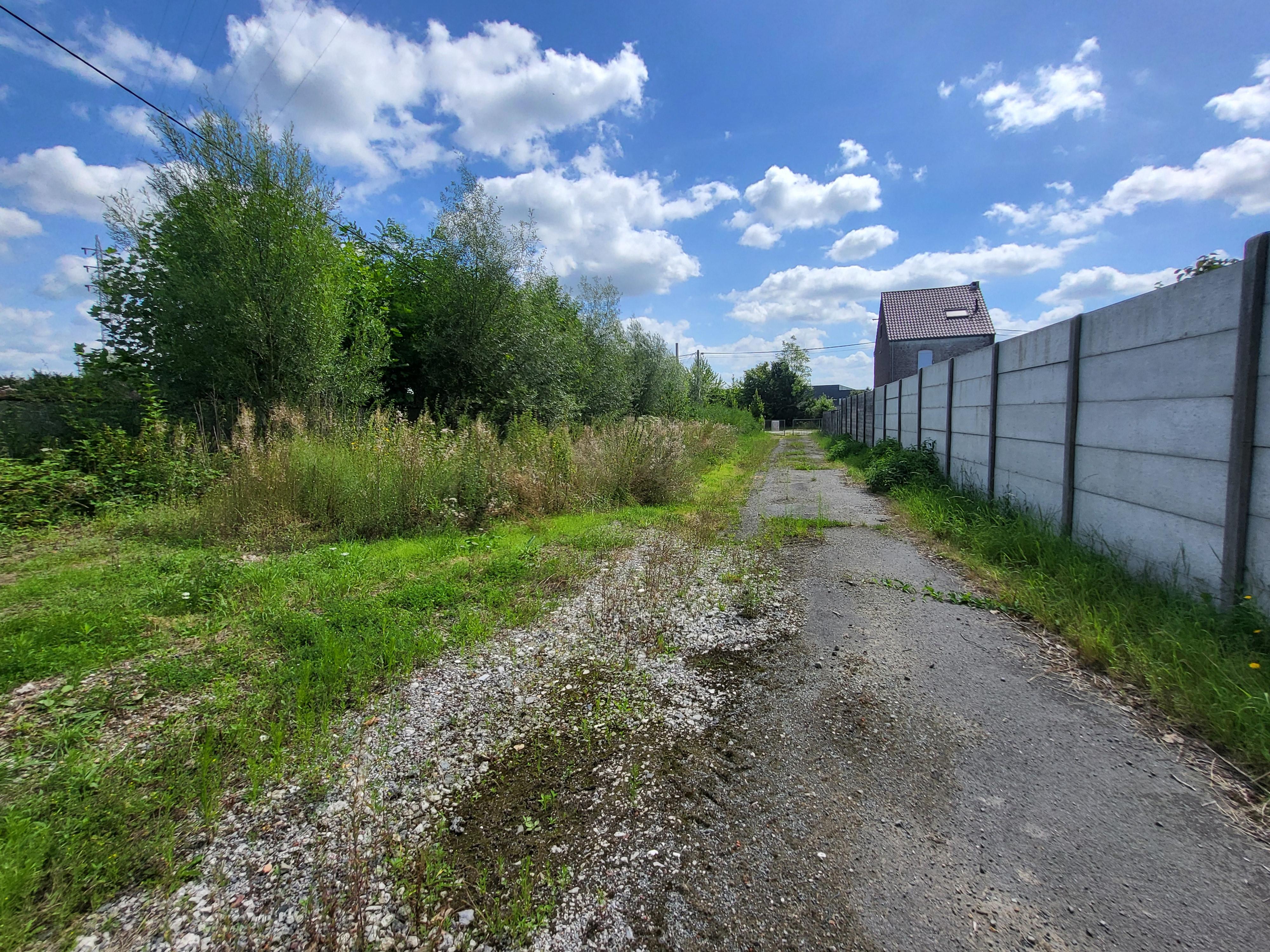 Industriegrond met totale oppervlakte van 2882m². foto 10