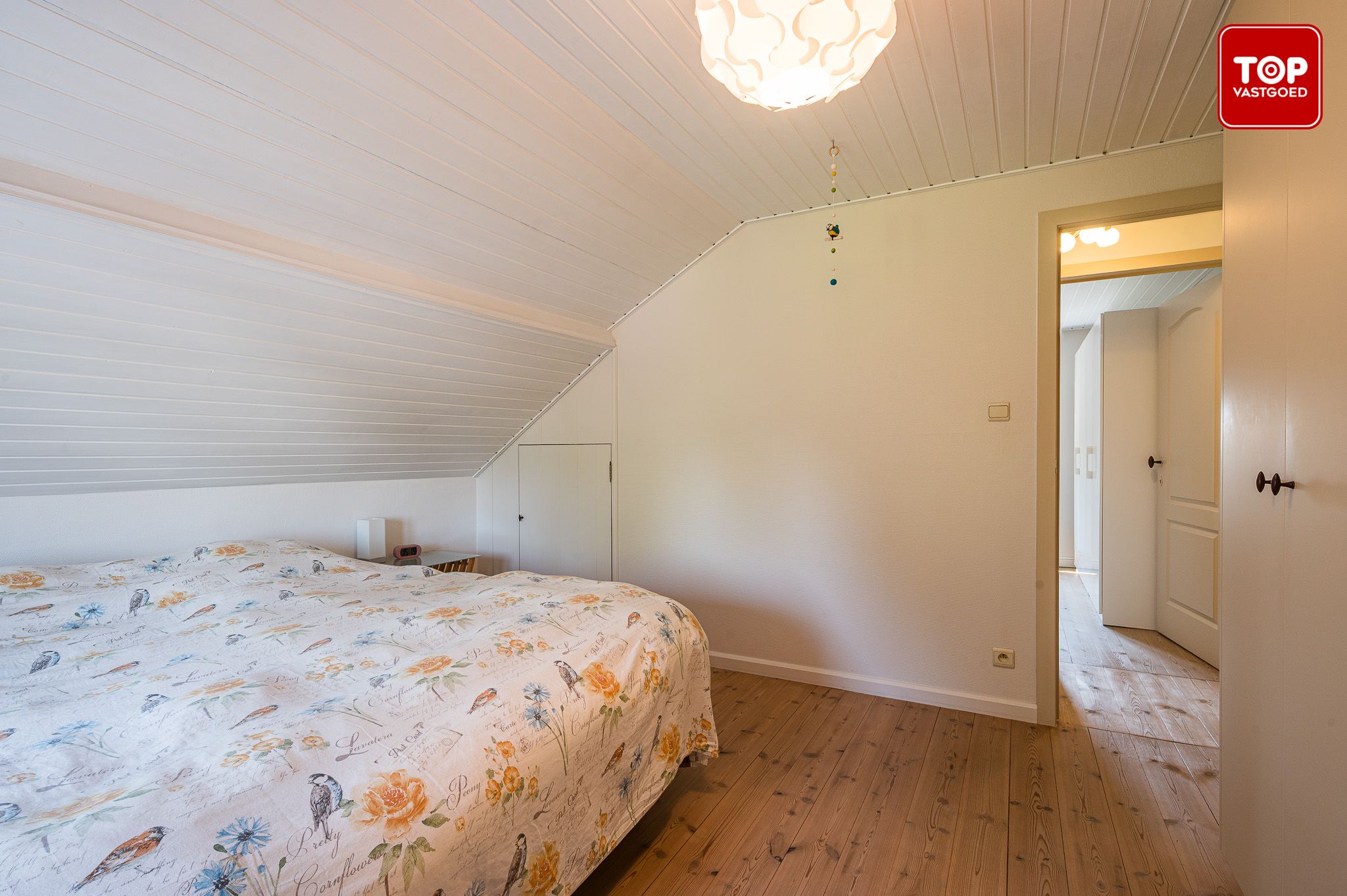 Instapklare woning met prachtige tuin in doodlopende straat. foto 17