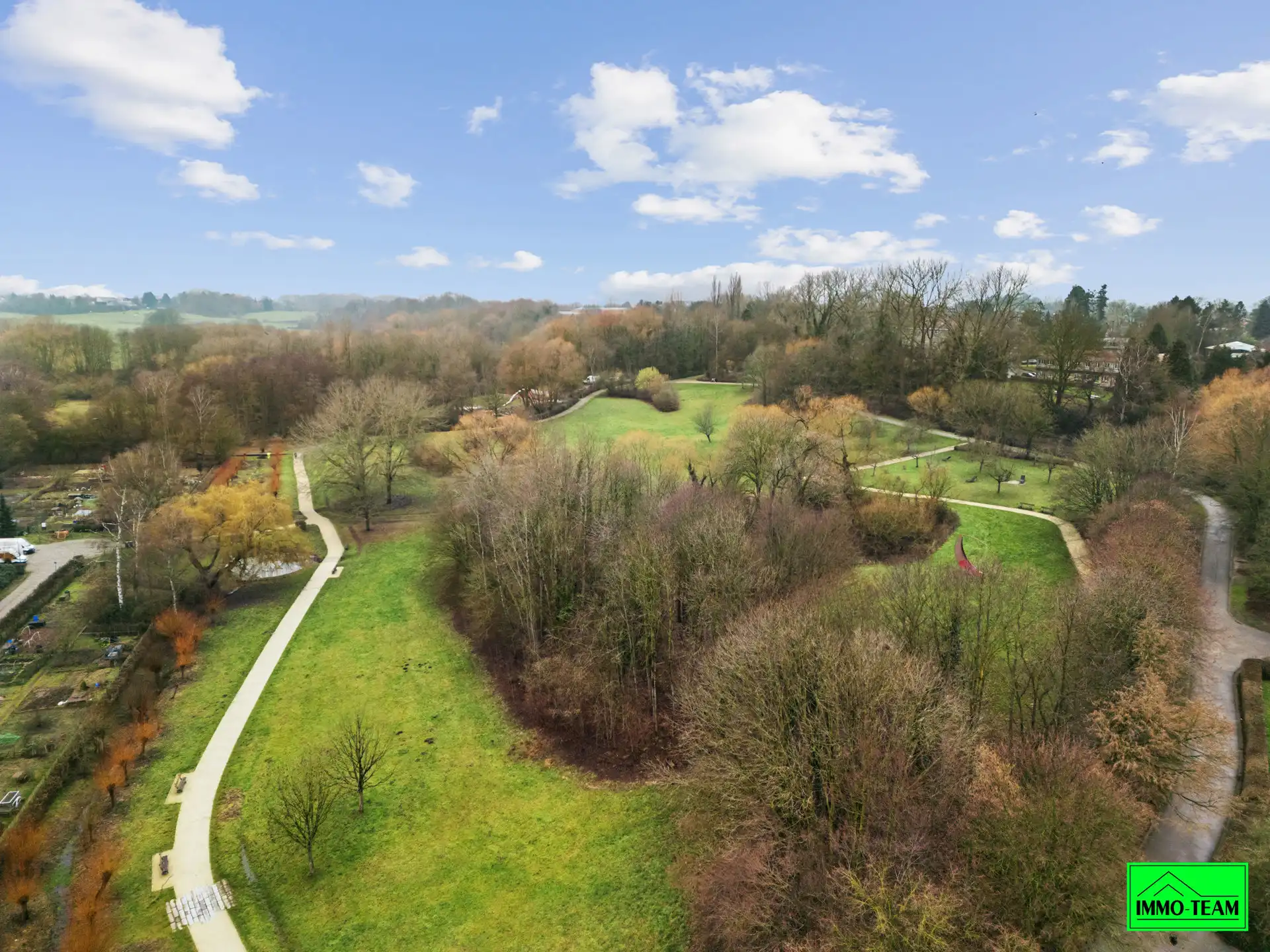 Aangenaam appartement met 2 slaapkamers en garage foto 22