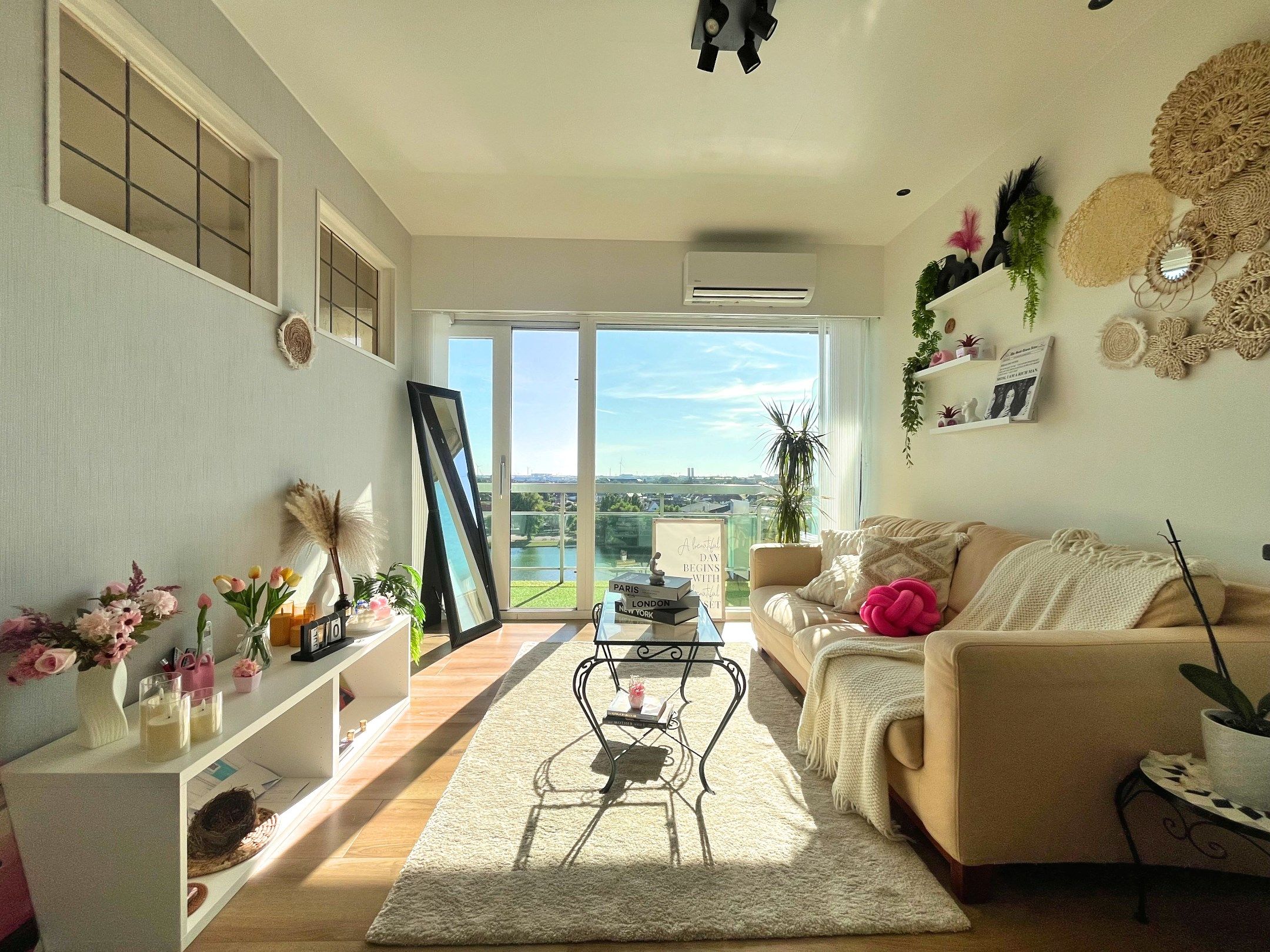 Vernieuwd appartement met mooi zonneterras te Knokke-Heist foto 4