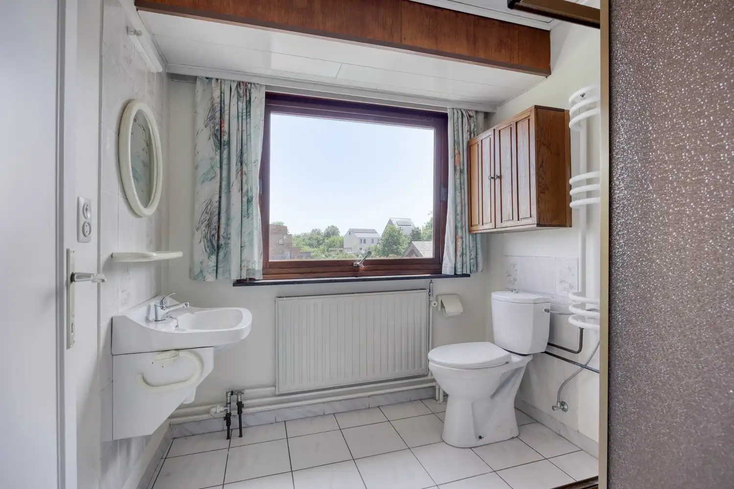Charmante vrijstaande woning met 4 slaapkamers op een ruim perceel nabij Maaseik foto 28