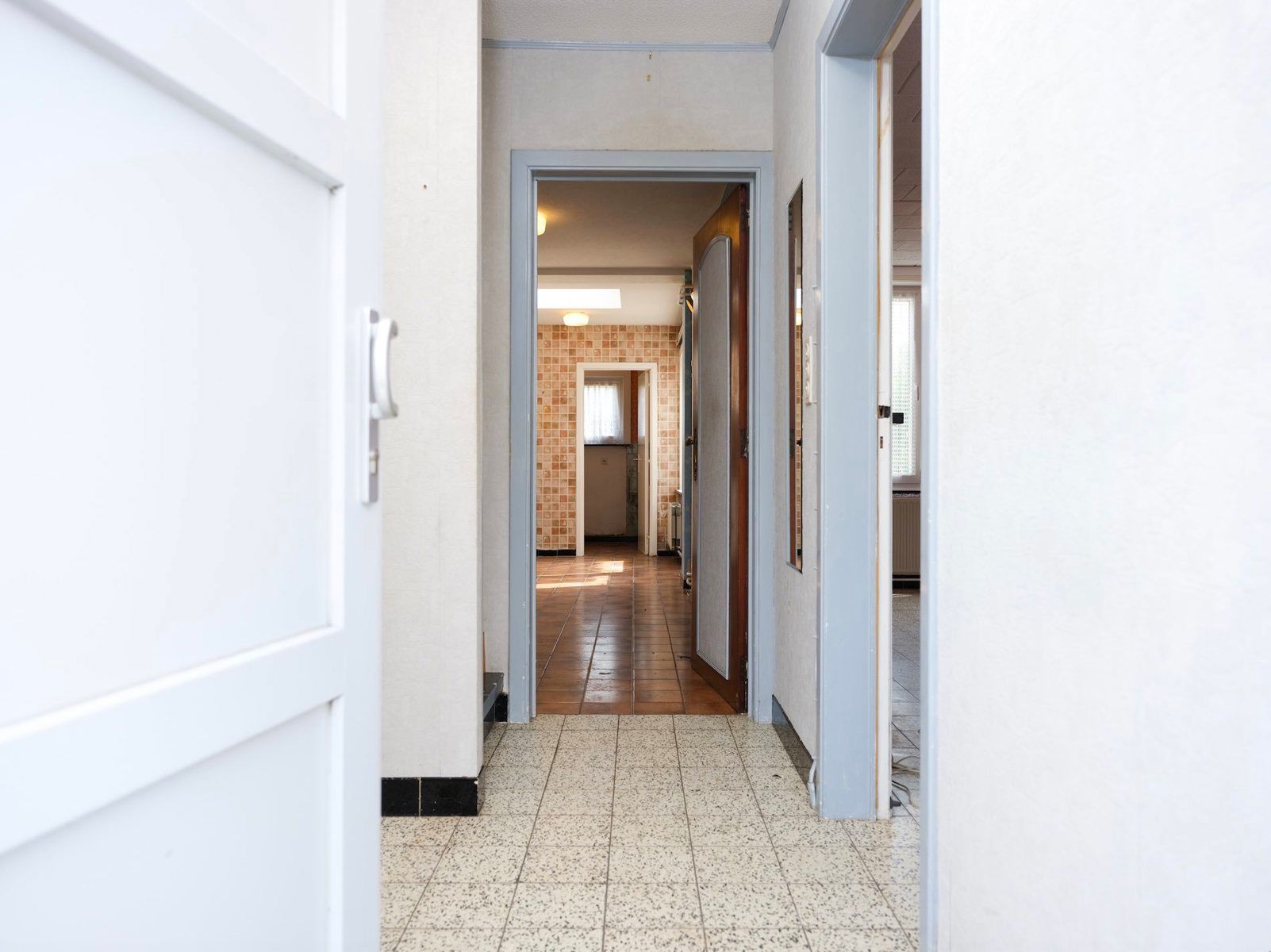 Centraal gelegen halfopen bebouwing met tuin te Zwankendamme foto 4