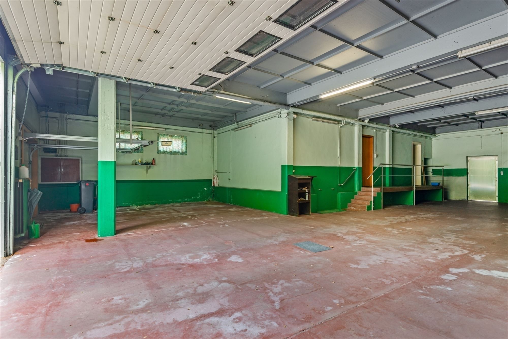 Verrassend ruime woning met magazijn te Putte - Beerzel foto 14