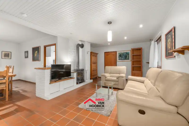 Instapklare woning OB - 4 slpkmrs - 810m² grondopp. foto 3