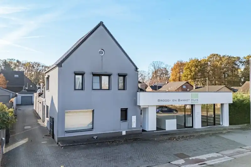 Woning met handelsruimte én enorm veel potentieel foto 40