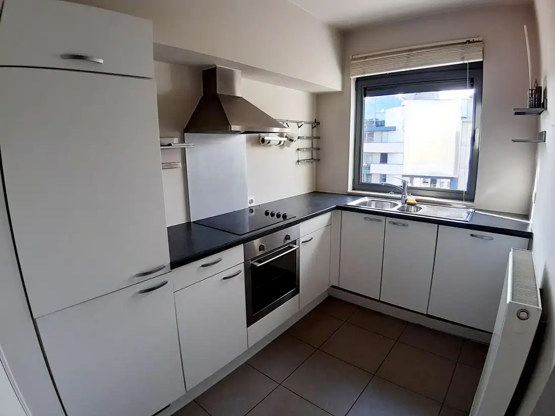 Perfect gelegen appartement te Genk foto 6
