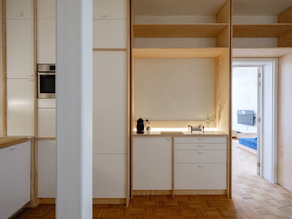 Bijzonder duplexappartement (240 m²) met vier slaapkamers, telkens met eigen sanitair en buitenruimte, gelegen in een kleinschalige residentie nabij het Zuid. foto 4