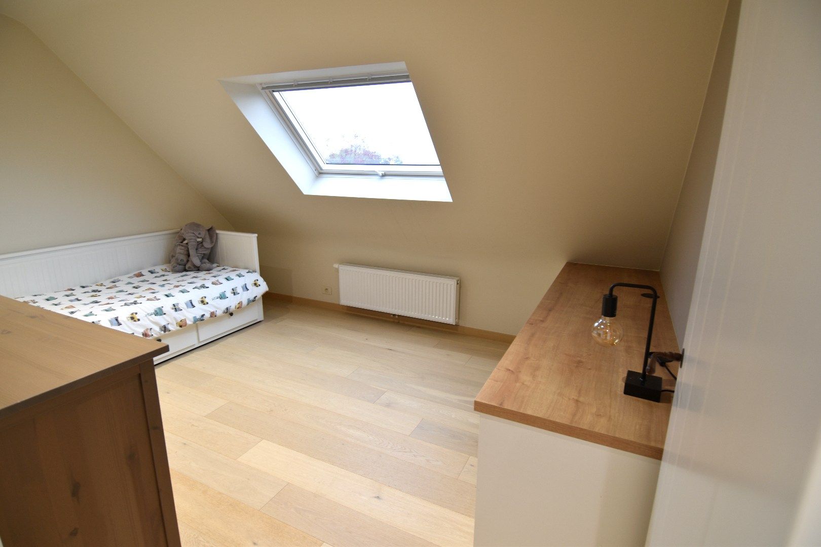 Charmante, gezinswoning in landelijke stijl met 5 slaapkamers, garage en zonnige tuin te koop in Bellegem foto 23