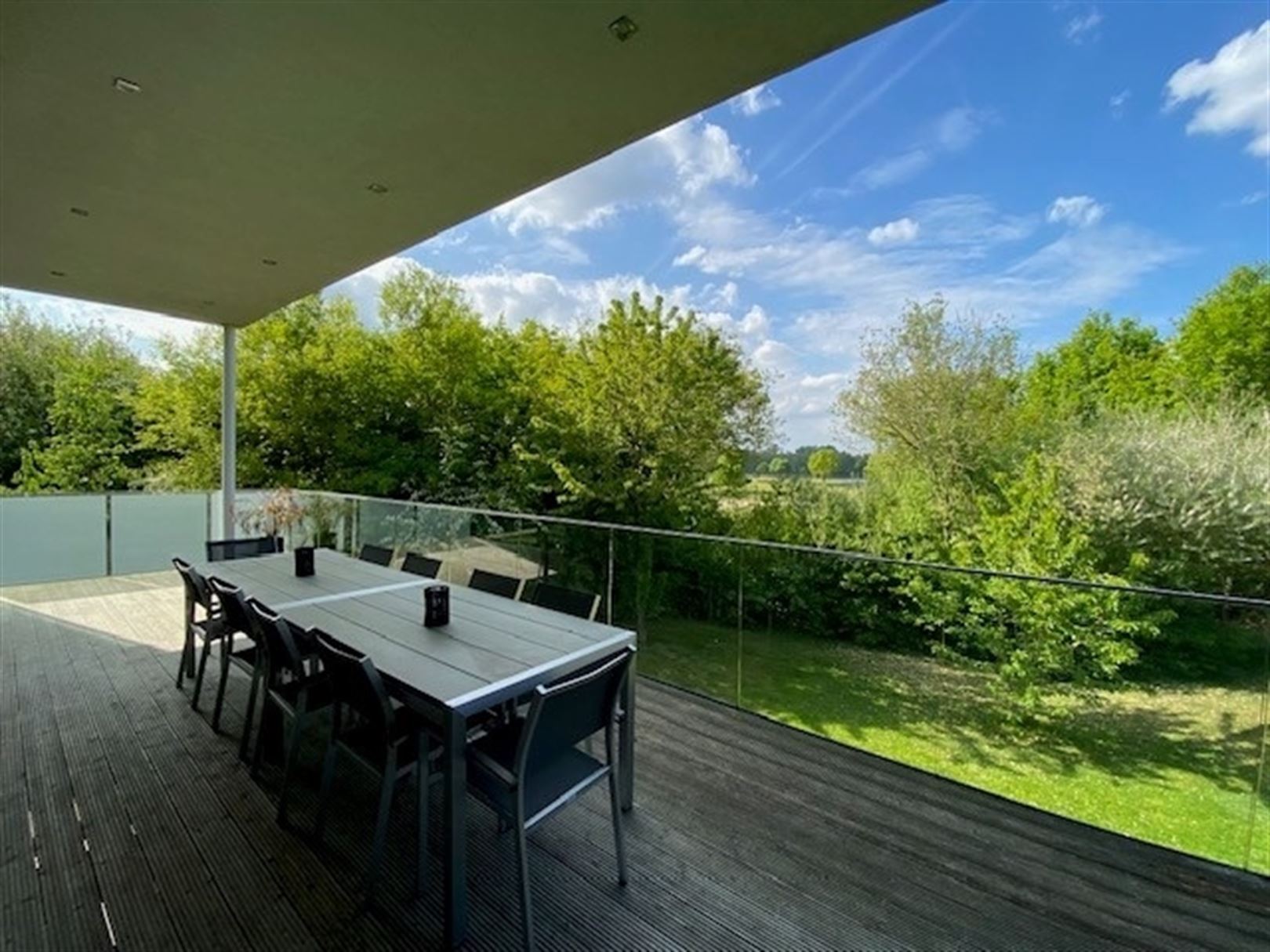 Gemeubelde villa op het golfterrein  foto 8