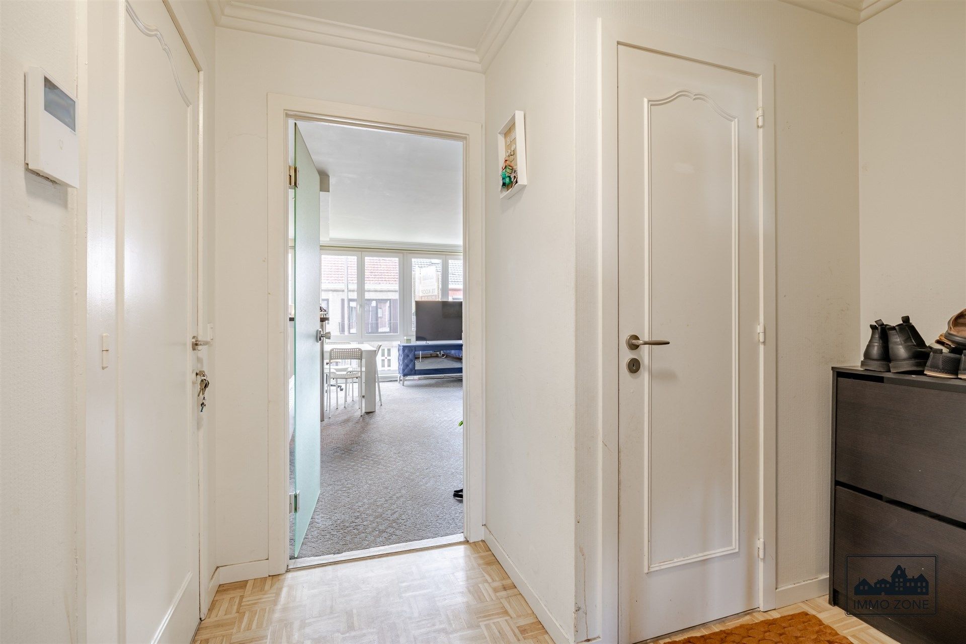 Gunstig gelegen appartement met 2 slaapkamers en garage foto 2