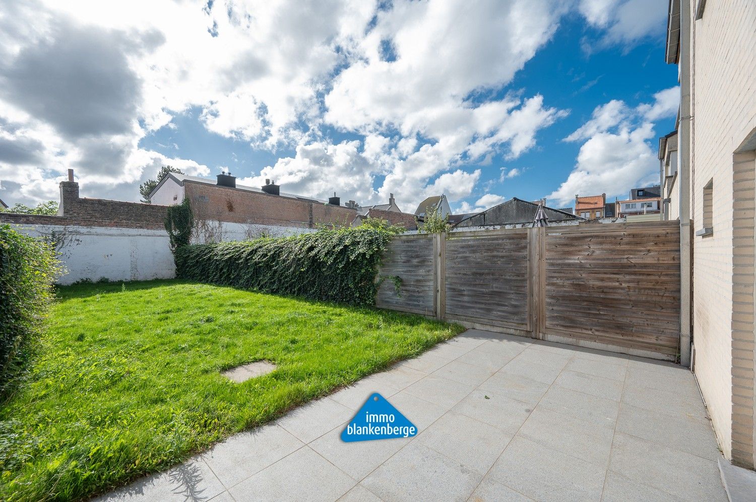 Bel-etage met een Lichtrijke Leefruimte, Grote Garage en een Zuidgerichte Tuin foto 22