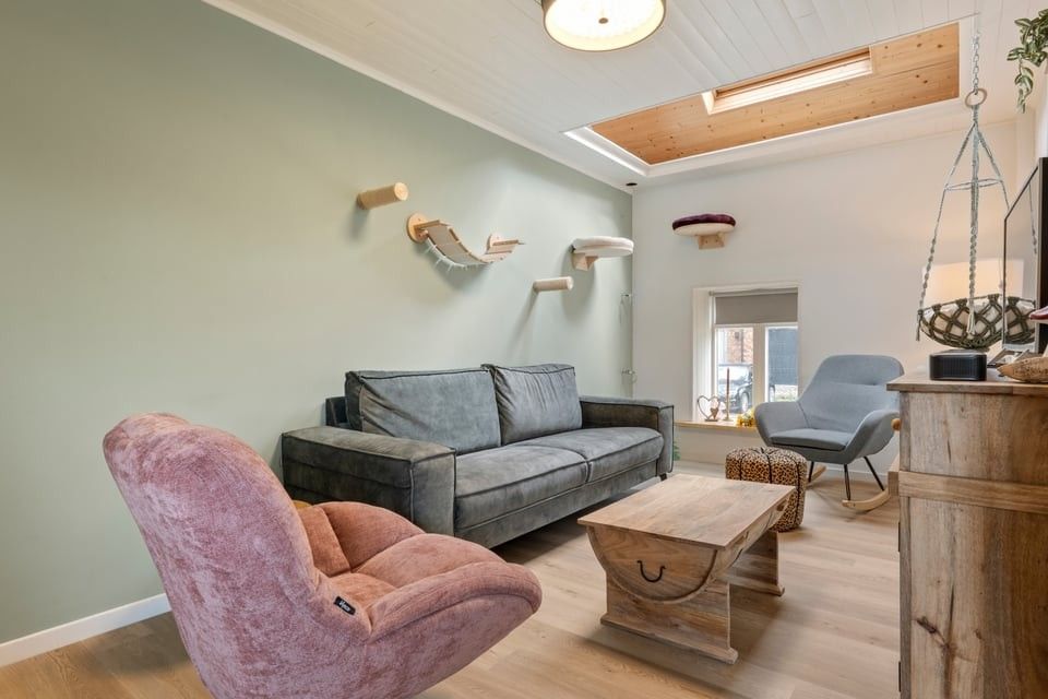 INSTAPKLARE WONING MET 4 SLAAPKAMERS EN 2 BADKAMERS OP EEN GOEDE LOCATIE foto 10