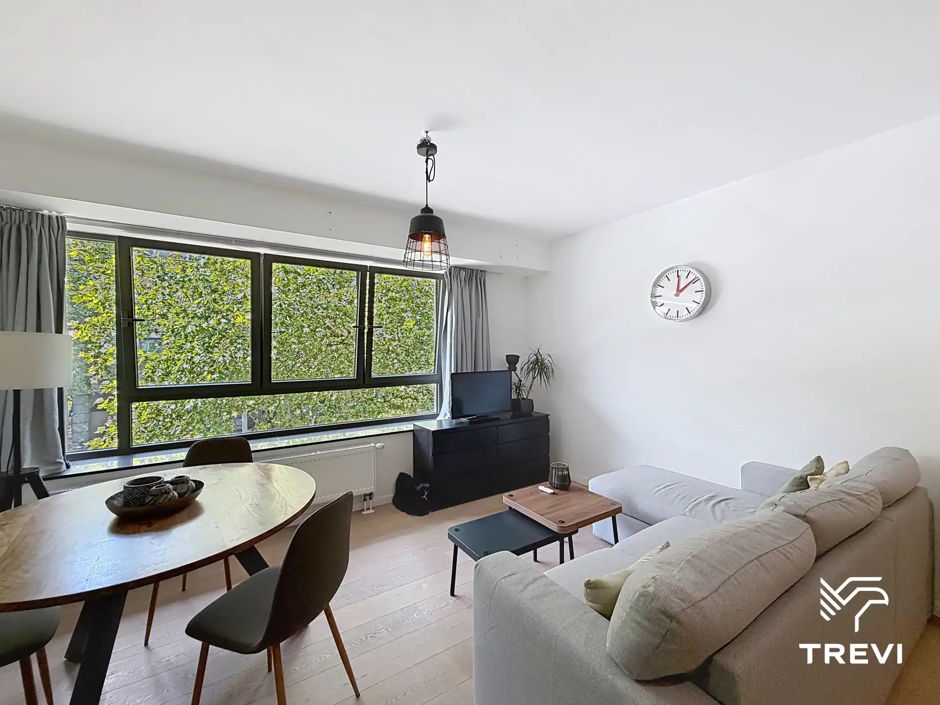 ETTERBEEK – 1 slpk. flat in het hart van de Europese wijk! foto 3
