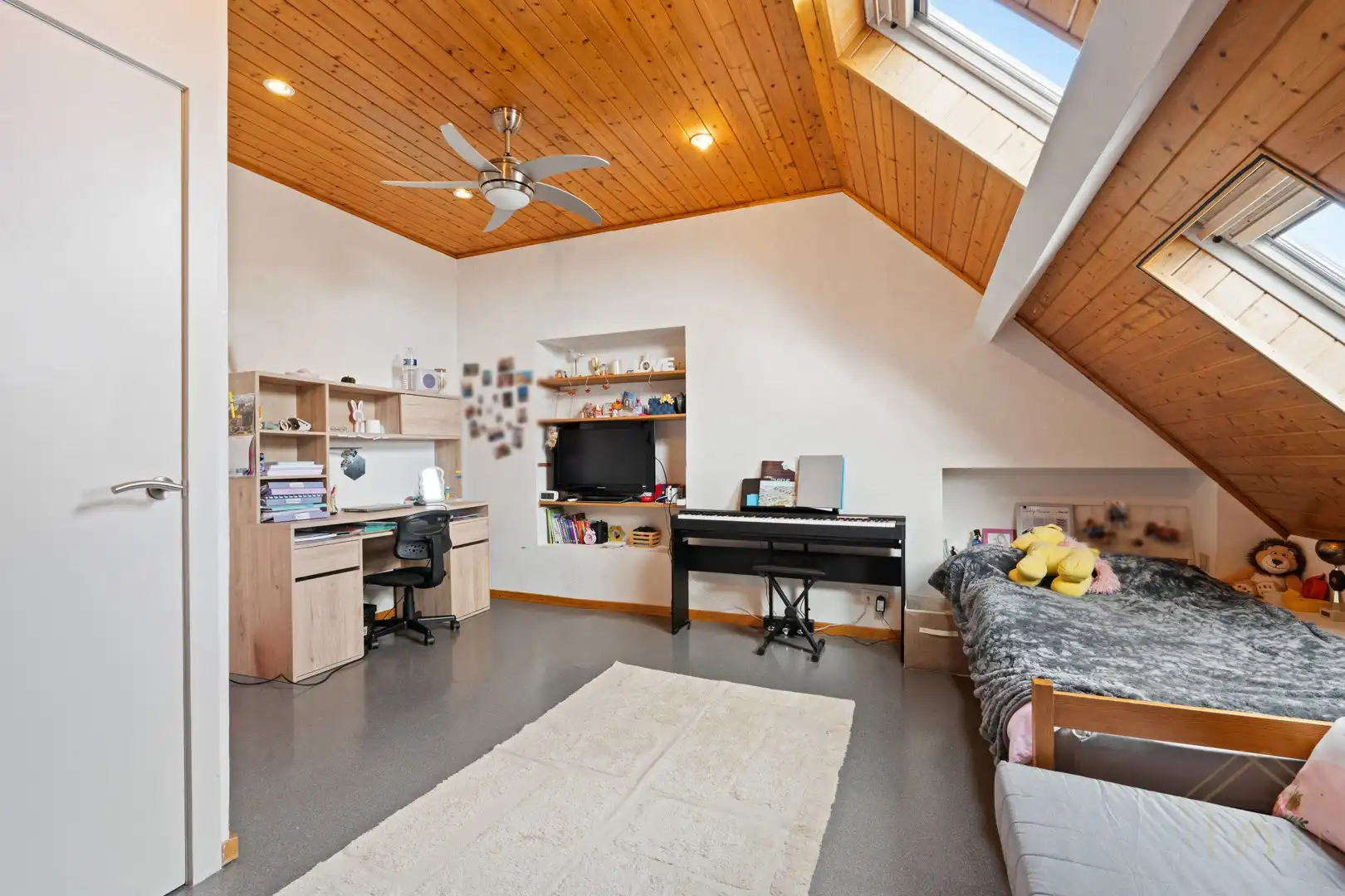 Instapklare woning met aparte werk- of praktijkruimte in het centrum van Lauwe foto 15