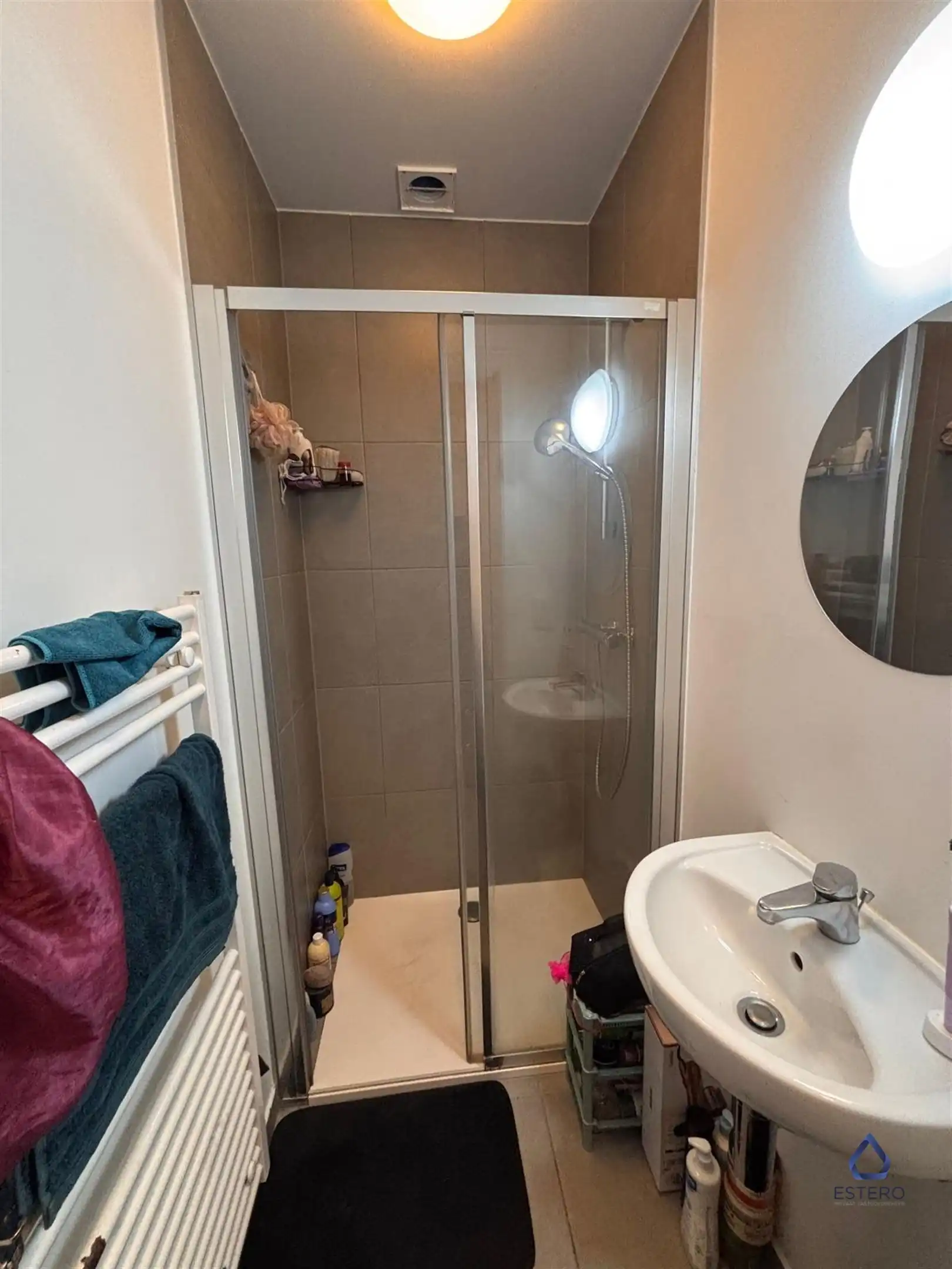 Top afgewerkt 2-slaapkamerappartement aan Tour & Taxis foto 13