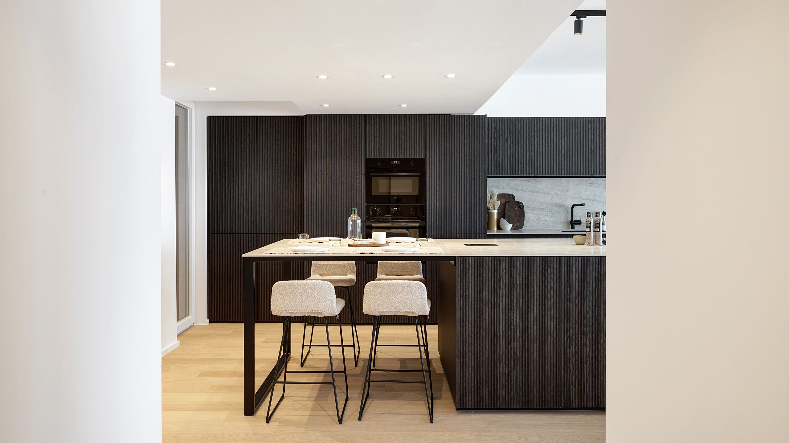Appartement met 5 slaapkamers en 10m gevel te Rubensplein. foto 16