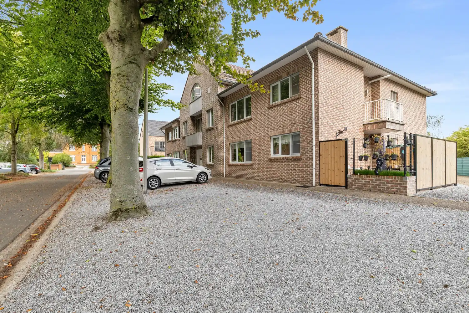 Ruime duplex met 3 slaapkamers, extra (slaap)kamer én privatieve garagebox in Koersel foto 21