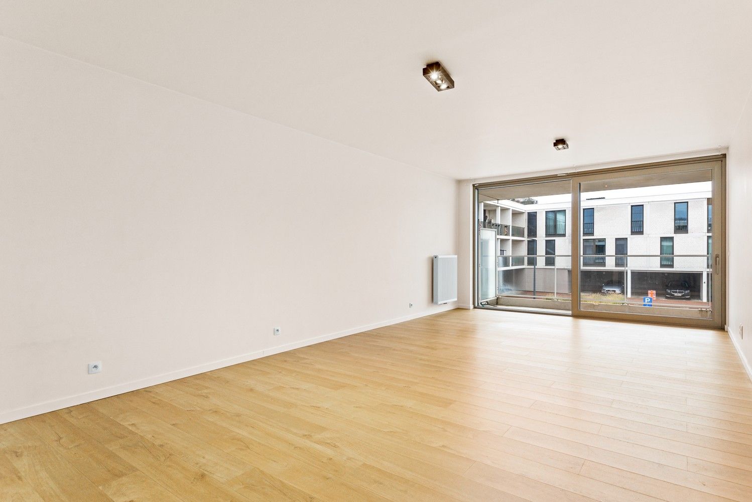 Modern appartement met 2 slaapkamers, terras & autostaanplaats op toplocatie in Lier! foto 5