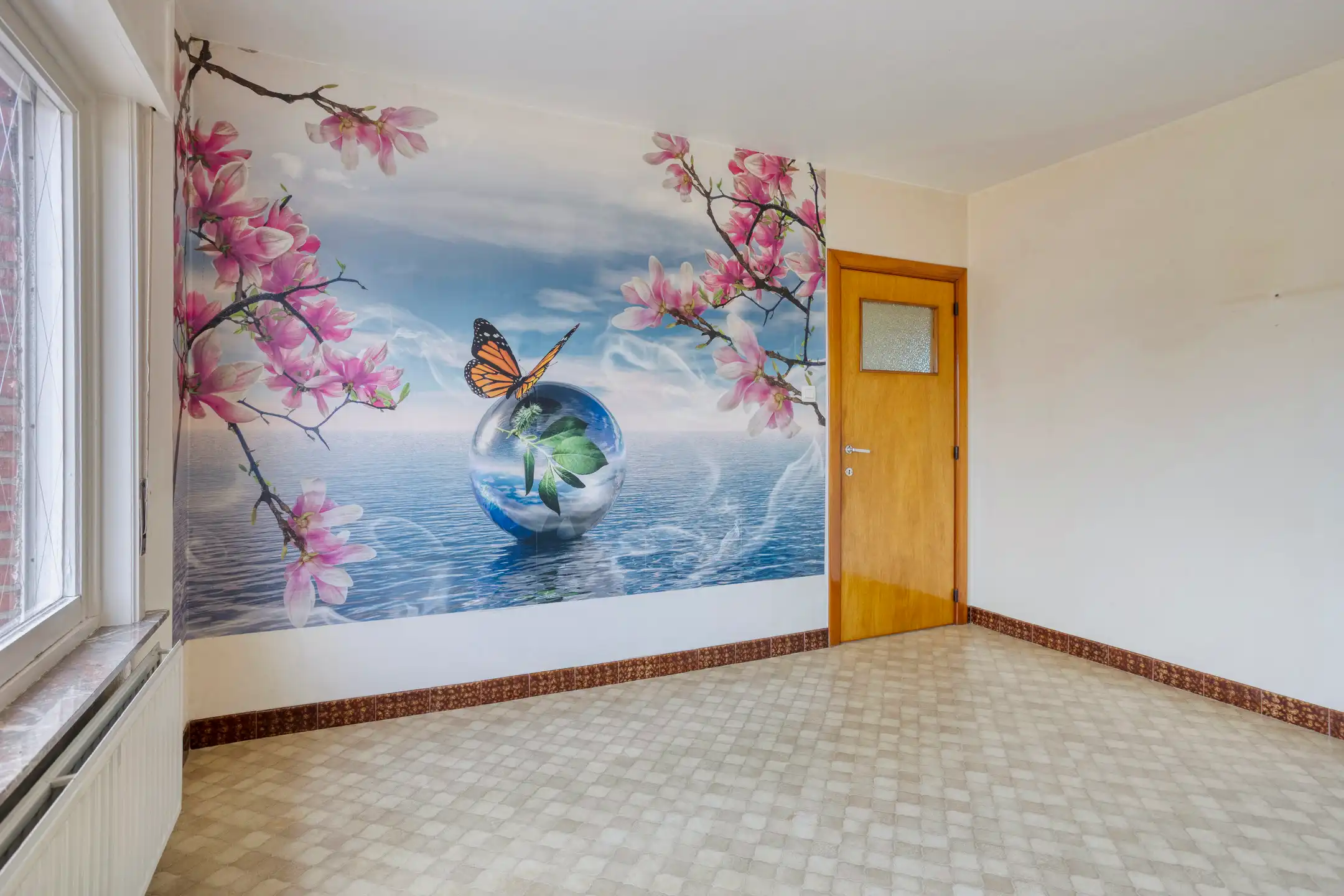 Goed gelegen woning met veel potentieel  foto 12
