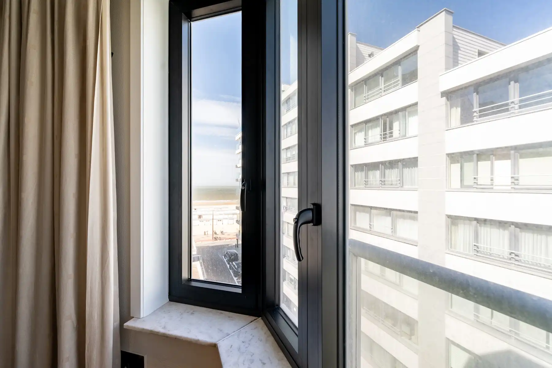 Zonnig appartement met open zicht in hartje Zoute ! foto 14