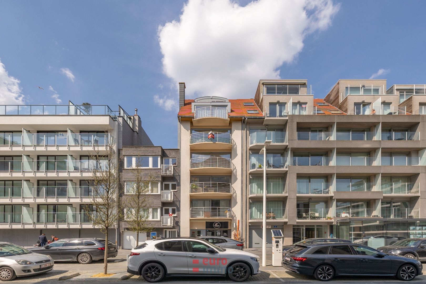 ()=>{if(producerUpdateValueVersion(node),producerAccessed(node),node.value===ERRORED)throw node.error;return node.value} Franslaan 63/04.01 - 8620 Nieuwpoort